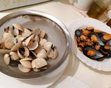Foto del paso 2 de la receta: Fideos marineros a la cazuela