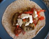 Foto del paso 5 de la receta Tortillas rellenas con chorizo colorado