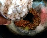 A picture of step 5 of Kerala kadala curry.