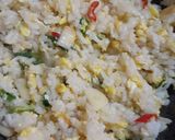 Foto langkah ke 4 dari resep Nasi Goreng Rumahan Ala Koko Kuliner.