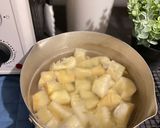 Foto langkah ke 3 dari resep Kolak Singkong Pisang Enak.