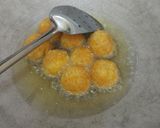 Foto langkah ke 5 dari resep Bola Bola Ubi.