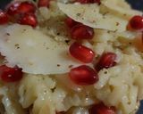 Foto del passaggio 4 della ricetta Risotto di topinambur e melagrana