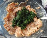Foto del paso 1 de la receta: Albóndigas muy tiernas de pollo y espinacas