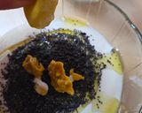 Foto del paso 1 de la receta: Salsa de yogur y semillas de amapola ♥️ Amapola del camino, roja como un corazón. J. R. J