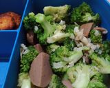 Foto langkah ke 4 dari resep Cah brokoli.