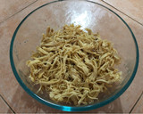 Foto del paso 2 de la receta: Tortitas de pollo con salsa verde
