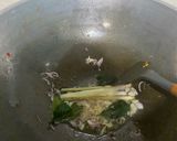 Foto langkah ke 3 dari resep Nasi Bakar Ayam Suwir Kemangi.