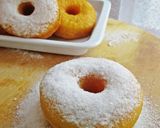 Foto langkah ke 5 dari resep Eggless Pumpkin Donut.