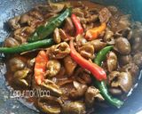 Foto langkah ke 4 dari resep Oseng jantung ayam kecap.