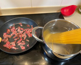 Foto del paso 1 de la receta: Spaghetti con salsa de quesos