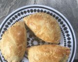 A picture of step 8 of Meat pie.