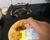 A picture of step 4 of Tandoori Roti.