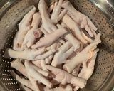 Foto langkah ke 1 dari resep Ceker Ayam Pedas.