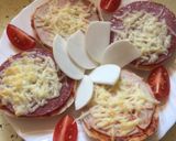 Gluténmentes melegszendvics, házi rizslisztes zsemlével recept fázis 3 fotója