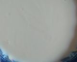 A picture of step 3 of Dahi bhalay.