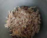 Foto langkah ke 1 dari resep Ayam Suwir Untuk Isian.