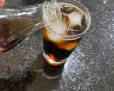 Foto do passo 1 de Jack and coke