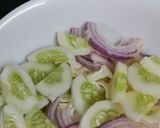 A picture of step 5 of Papaya Salad.