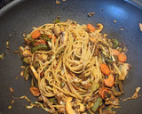 Foto del paso 1 de la receta: Pasta con salteado de verduras al wok