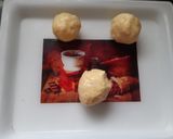 A picture of step 2 of Deep fried rajbhog icecream.