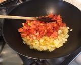 Une image de l'étape 4 de One pot pasta poivron, tomates, pancetta, oignon, origan.