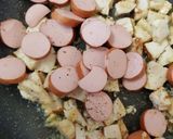 A picture of step 4 of My Smoked Sausage Garlic Chicken & a Veg Rice.