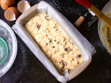 Pan de aceitunas, cebolla y provolone