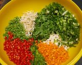 Foto langkah ke 6 dari resep Omelet Sayur & Daun Kelor.