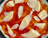 Foto del paso 2 de la receta: Pizzas caseras especial Cantábrica y especial Mediterránea
