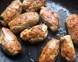 A picture of step 3 of Kofta in béchamel sauce with mashed potatoes.