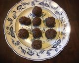 A picture of step 1 of California Farm Chocolate Truffle Eggs.