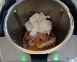 Foto del passaggio 2 della ricetta Polpette di tonno