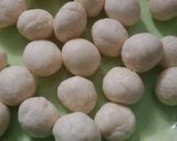 Foto langkah ke 2 dari resep Chapssal Korean Donuts.