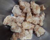 Foto langkah ke 2 dari resep Ayam goreng telur asin.