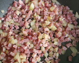 Foto del paso 3 de la receta: Guisantes con cebolla y jamón a tacos