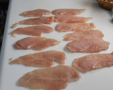 Foto del paso 1 de la receta: Filetes de pechuga de pollo en salsa de champiñones