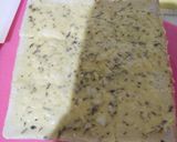 Foto langkah ke 2 dari resep Mozarella Garlic Bread.