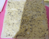 Foto langkah ke 2 dari resep Mozarella Garlic Bread.