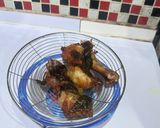 Foto langkah ke 3 dari resep Ayam Goreng Lengkuas Daun Kari.