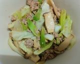 รูปขั้นตอนการทำที่ 4 ของ ผัดผักเคลียร์ตู้เย็นใส่หมูสับ