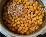 A picture of step 1 of Kala chana chaat.