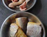 A picture of step 2 of Fish Soup with Tofu.