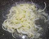 Foto del passaggio 2 della ricetta Spaghetti al limone con tonno e cipolla