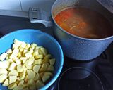 Gulyásleves recept fázis 4 fotója