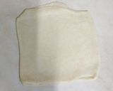 A picture of step 3 of Maida wali Rectangle paratha.