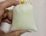 Hình bước làm 2 của món Sữa chua bịch