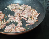 Foto del paso 2 de la receta: Calamares rellenos de butifarra, bacon y verduras