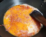 A picture of step 3 of Gajar ka halwa.