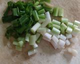 Foto langkah ke 1 dari resep Opor ayam kampung kuah susu.